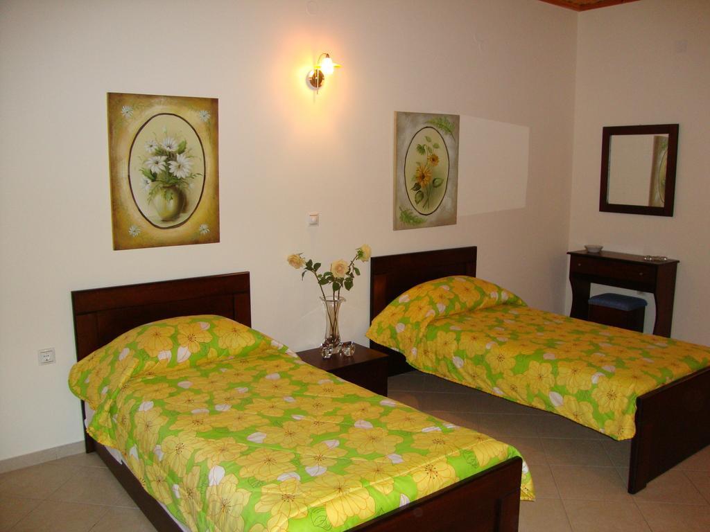 Bistola Guesthouse Vlakhokerasea Экстерьер фото