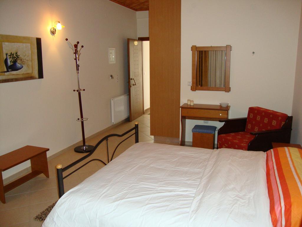 Bistola Guesthouse Vlakhokerasea Экстерьер фото