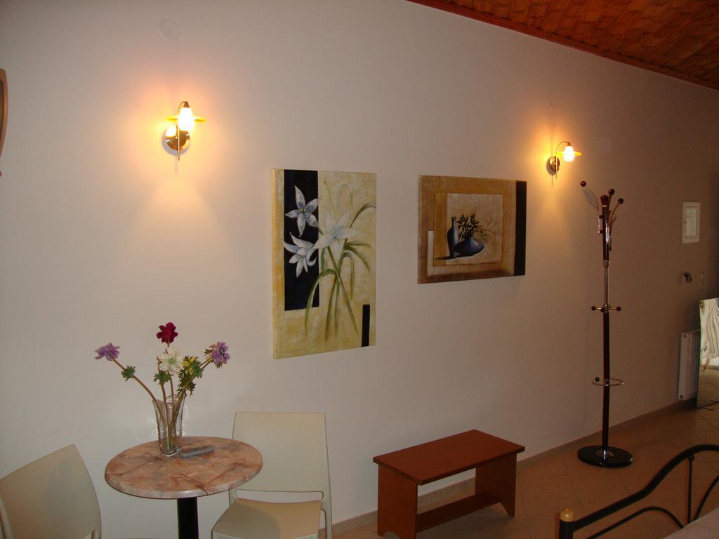 Bistola Guesthouse Vlakhokerasea Экстерьер фото